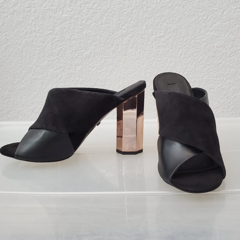 TopShop Black and Rosegold/Gold Mules Size 7.5